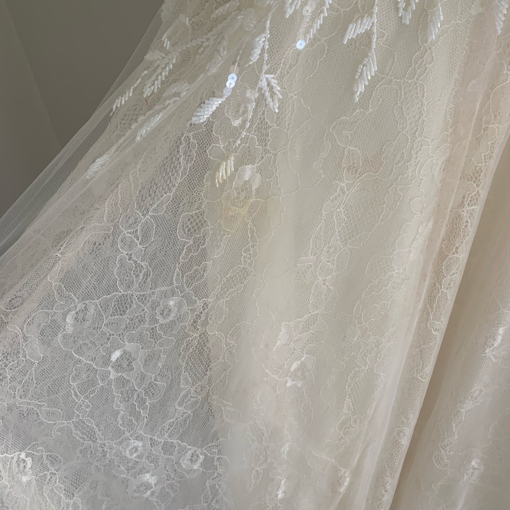 BHLDN Wedding Dress - Picture 3 of 11